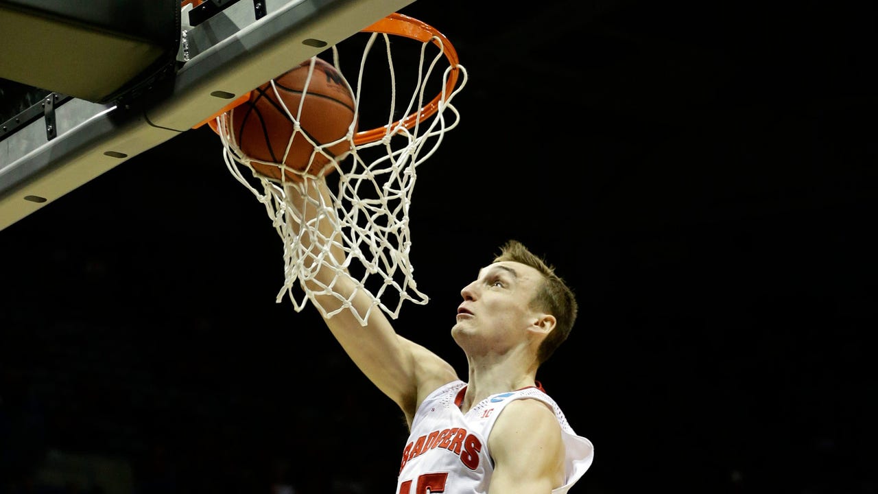 After early scare, Wisconsin stays calm to blow out American